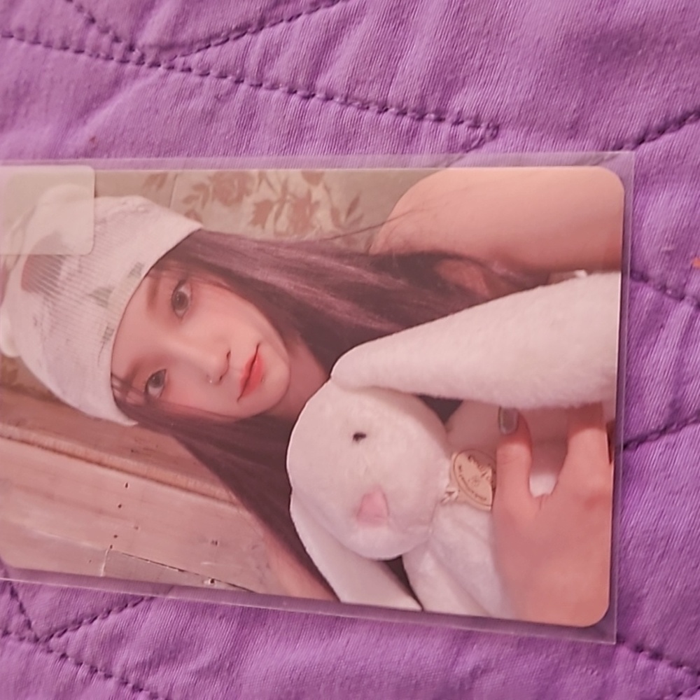 G-idle photocard